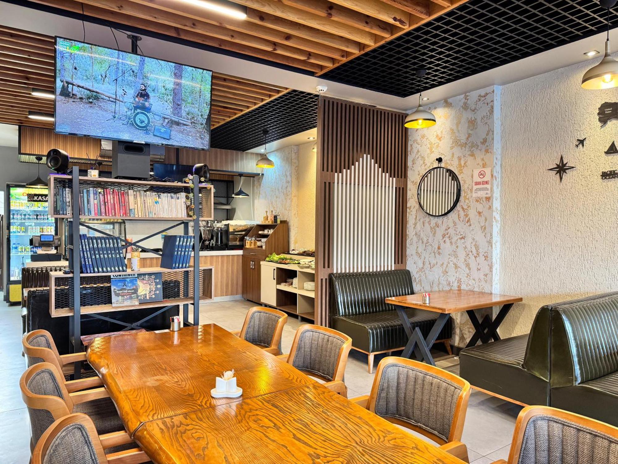 גבזה Innport Hotel מראה חיצוני תמונה