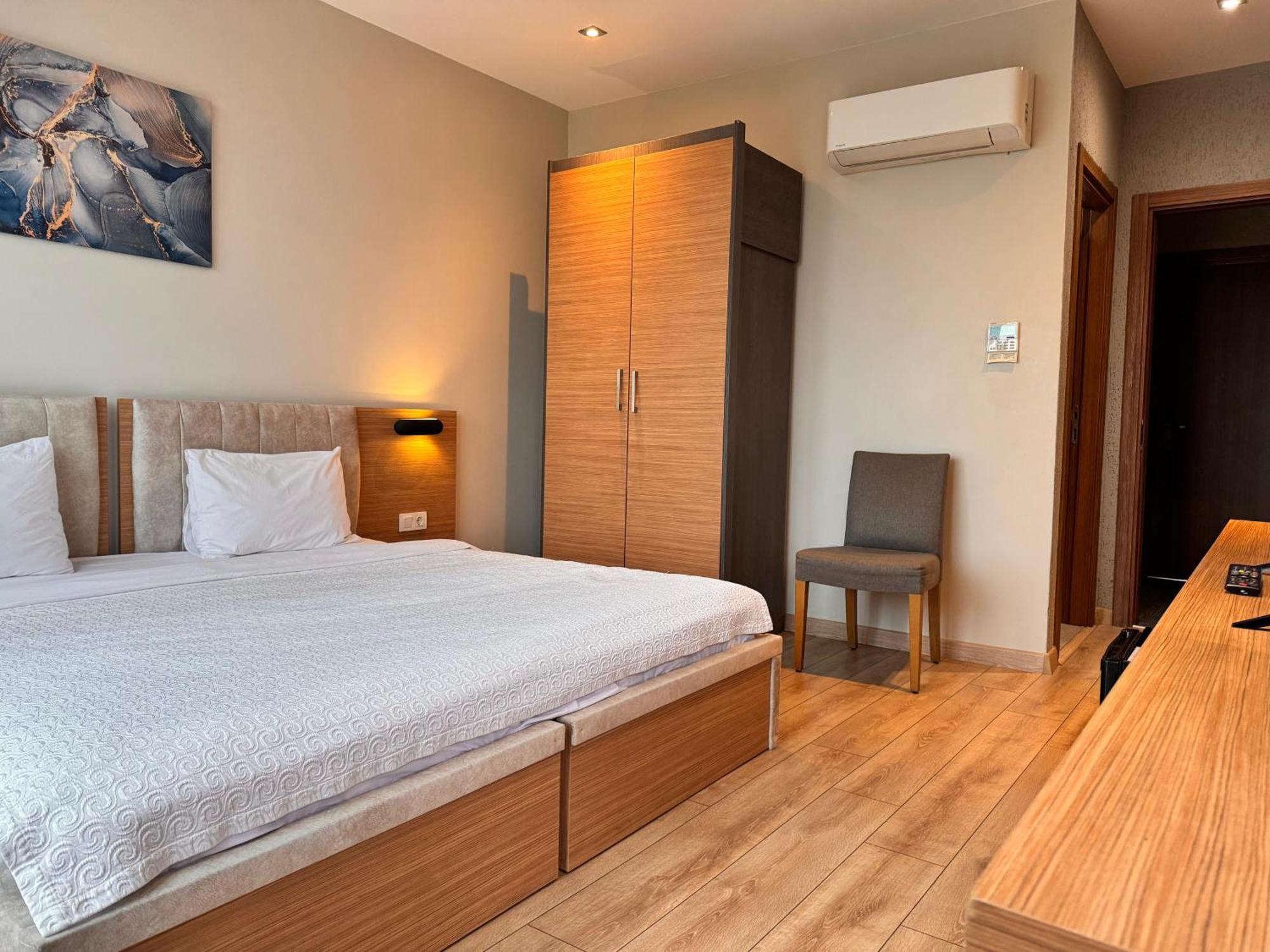 גבזה Innport Hotel מראה חיצוני תמונה